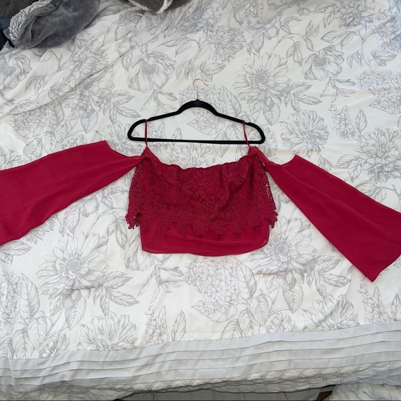 Off the shoulder bell sleeve tube top - Picture 3 of 6